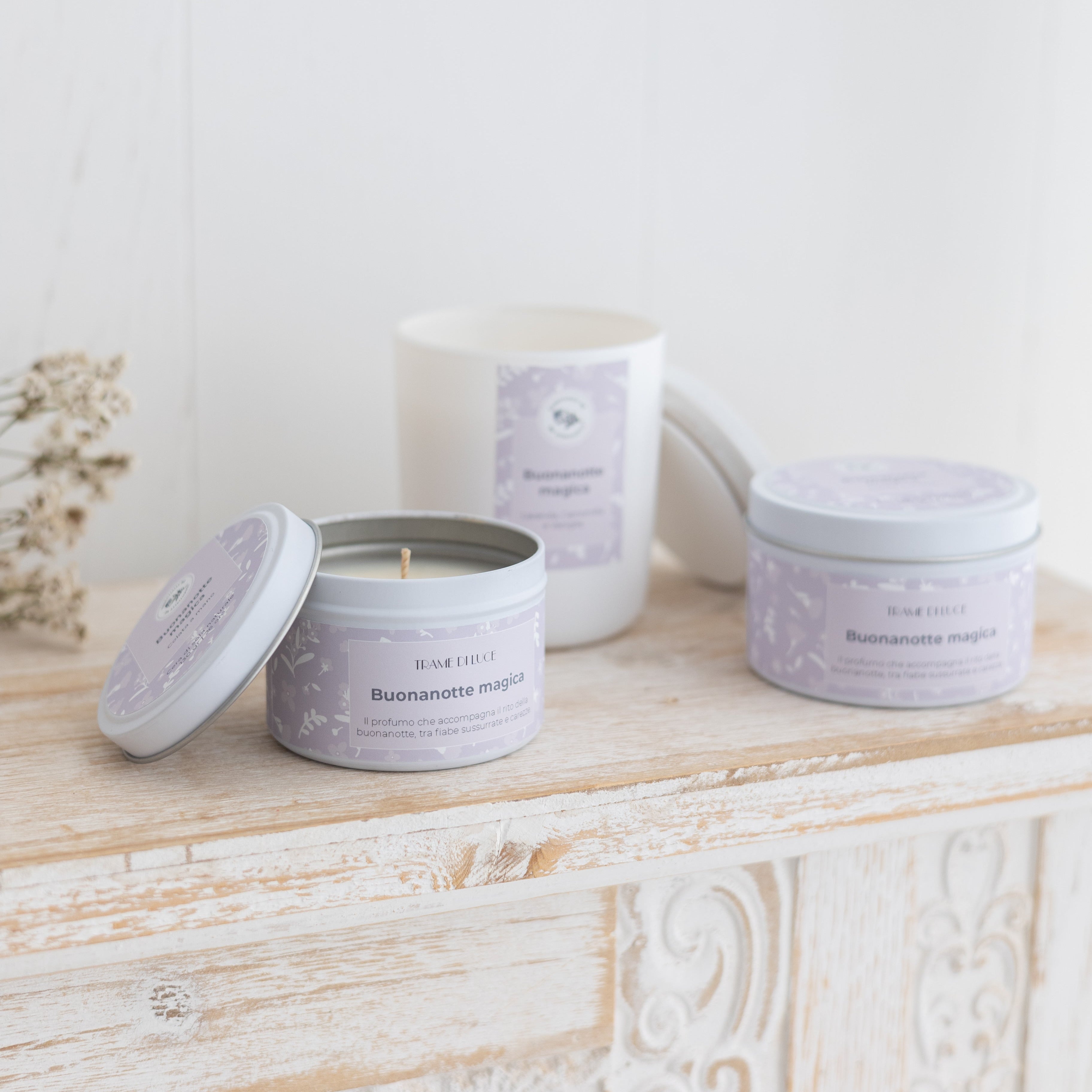 Candela in cera di soia alla lavanda vaniglia e camomilla in contenitore di alluminio bianco