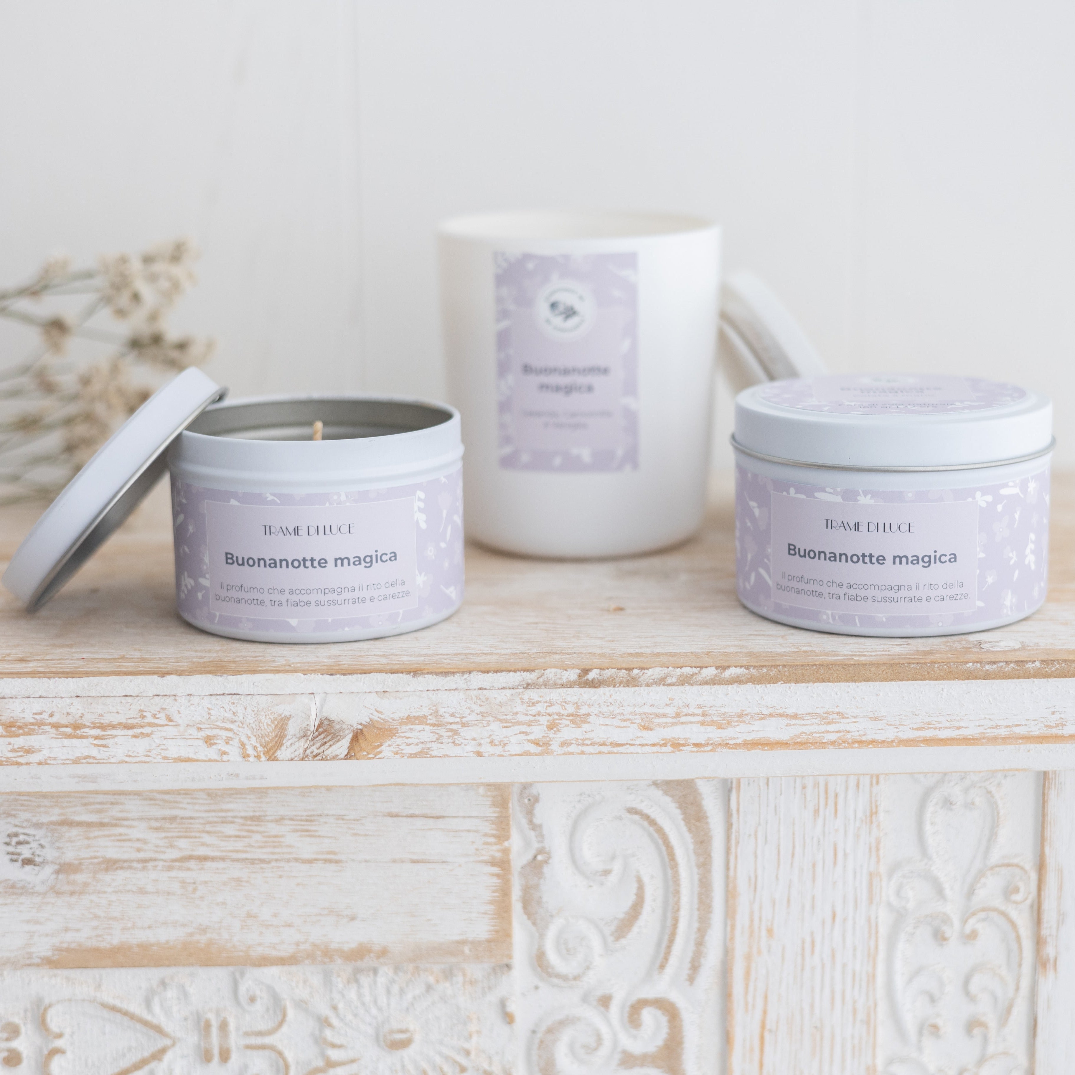 Collezione candele in cera di soia alla lavanda camomilla e vaniglia in diversi formati